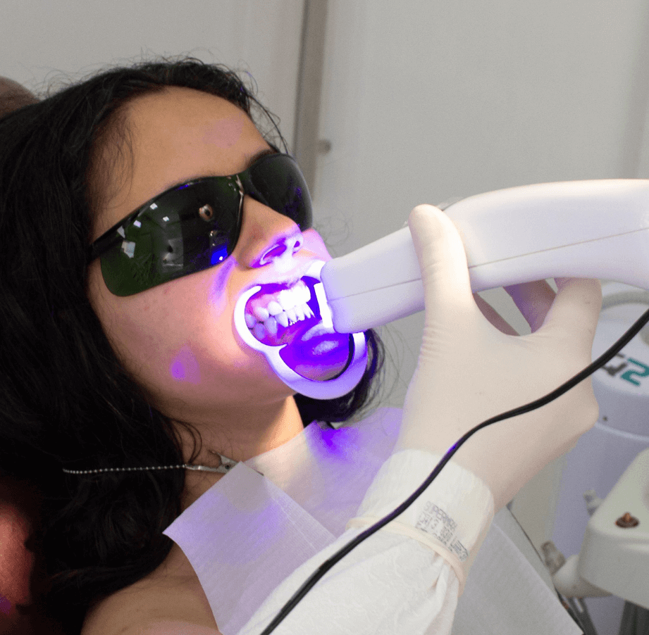 Guided Biofilm Therapy (GBT) in Mumbai